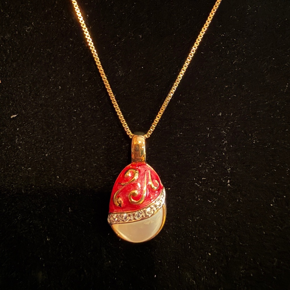 Ross Simons Sterling Silver Vermeil Red Enamel MOP Cz Accent Pendent Necklace